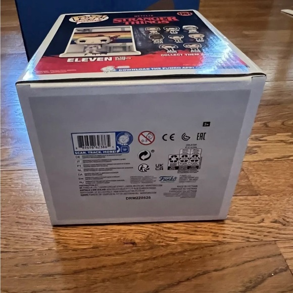 Funko Pop! #1251 Eleven In The Rainbow Room TARGET EXCLUSIVE NEW - Picture 9 of 9